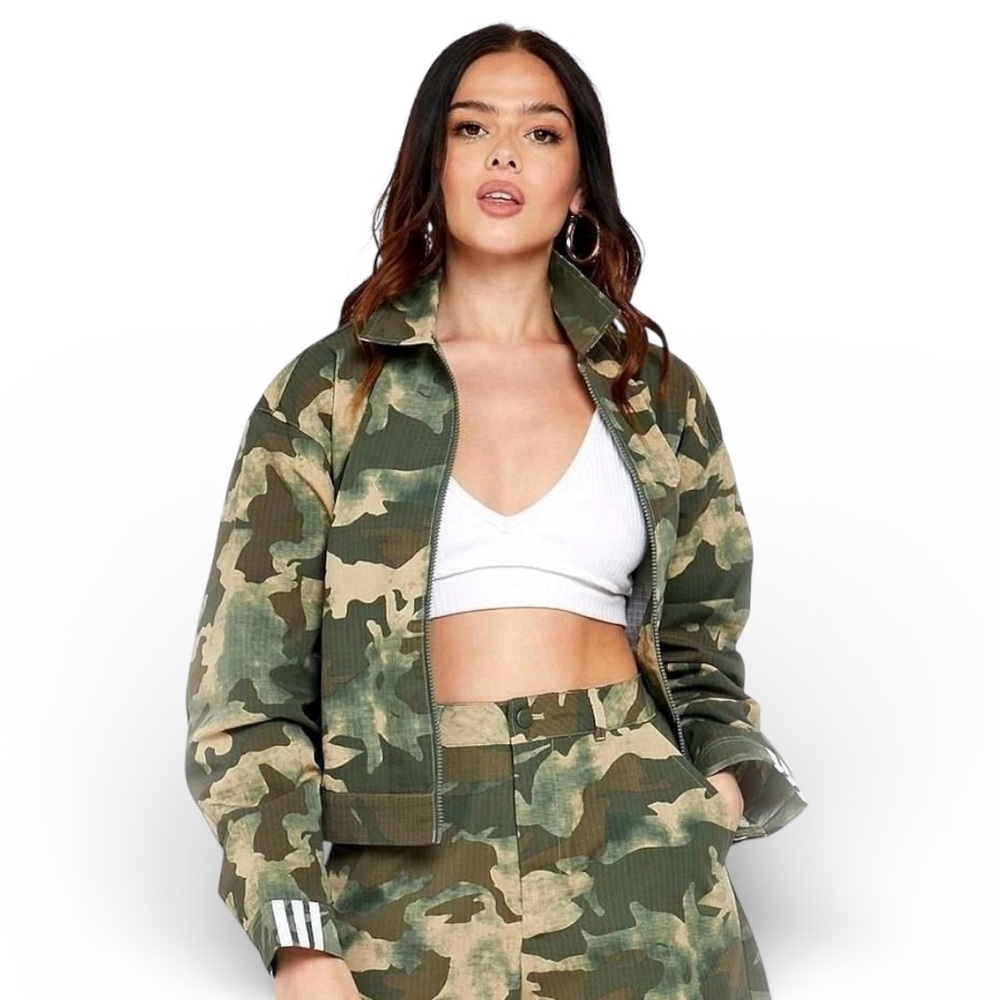 *NWT* ADIDAS ORIGINALS Camo Track Jacket - Women’s Size Small